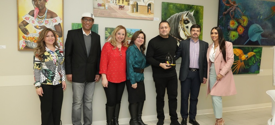 El Consulado de Colombia en Newark y Colombia Nos Une realizaron la exposición artística 'Anécdotas' 